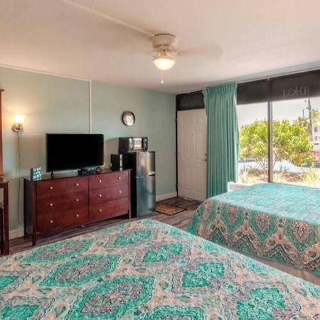 Benjamin'S Pier At Laguna Reef Resort ロックポート エクステリア 写真
