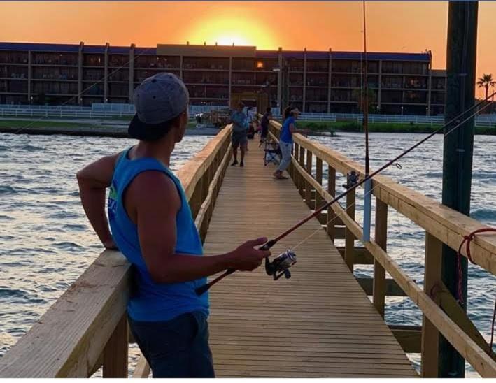 Benjamin'S Pier At Laguna Reef Resort ロックポート エクステリア 写真