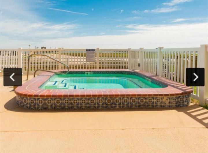 Benjamin'S Pier At Laguna Reef Resort ロックポート エクステリア 写真