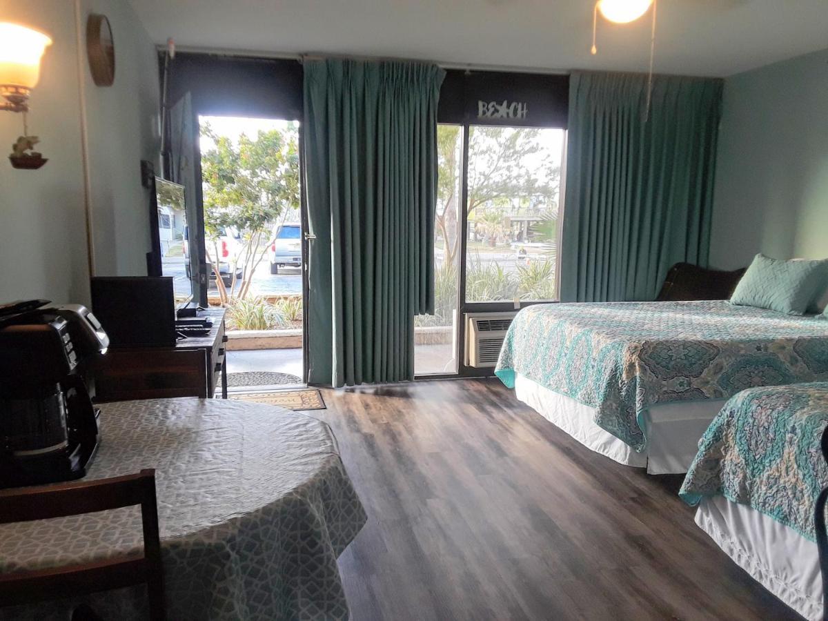 Benjamin'S Pier At Laguna Reef Resort ロックポート エクステリア 写真